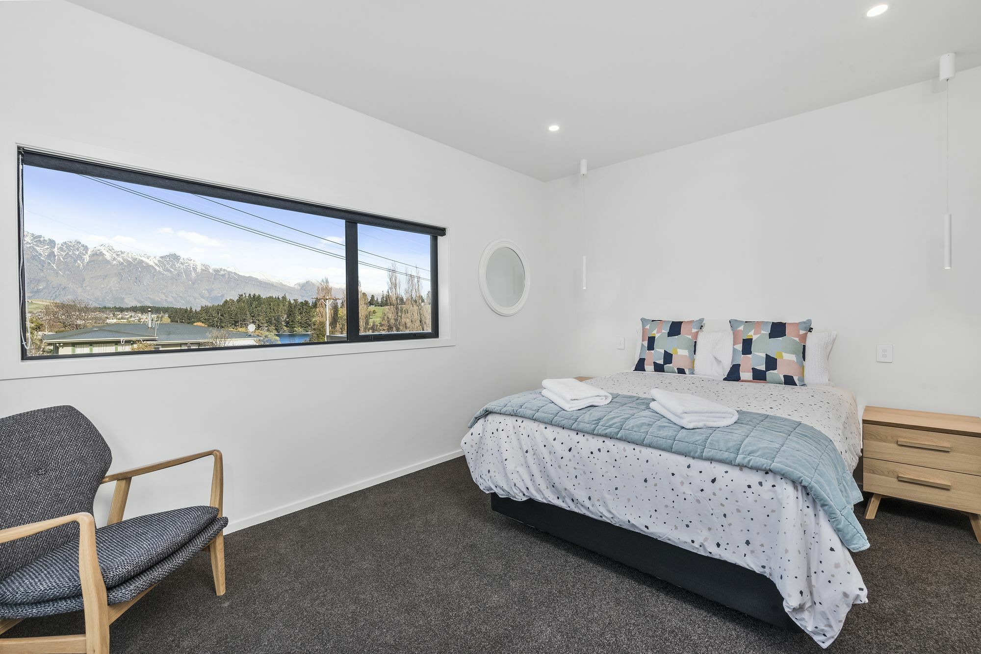 Lakeside Luxury On Suburb Street Queenstown Exterior photo